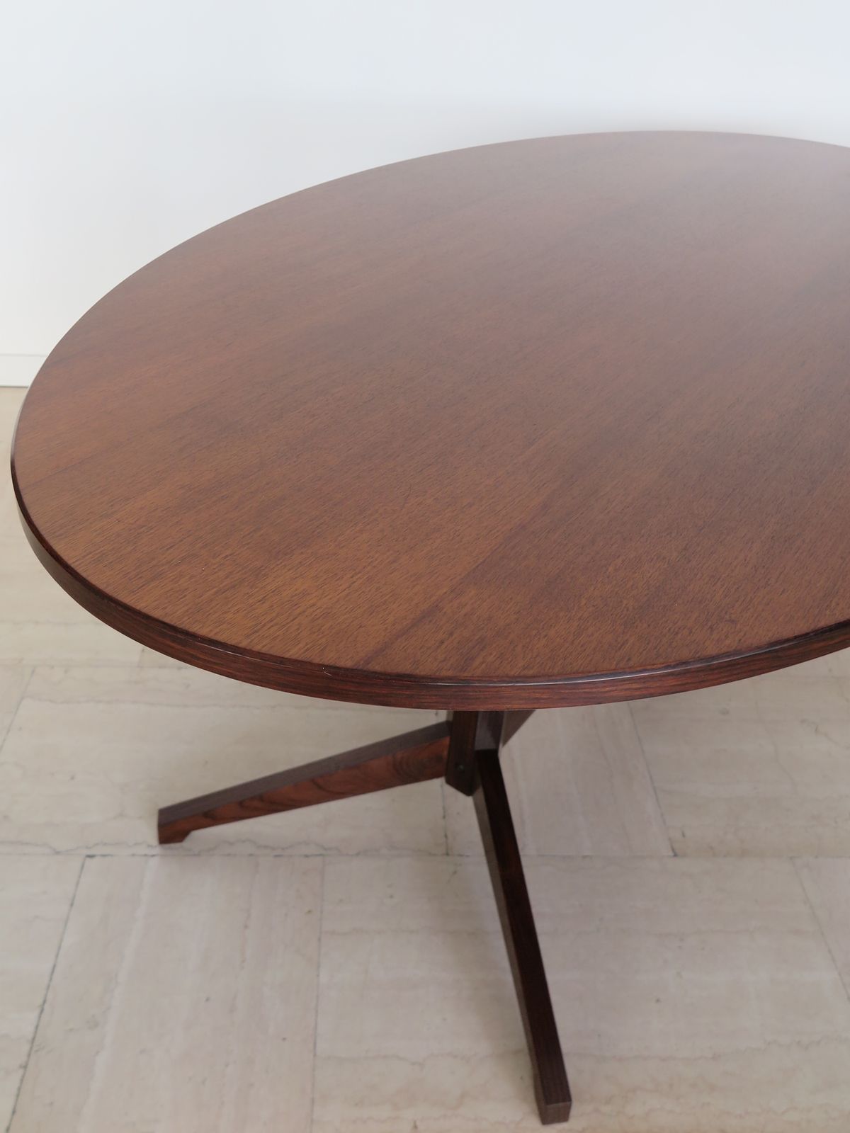 photo furniture Franco Albini For Poggi Italian Walnut Dining Table Model Tl22, 1950s