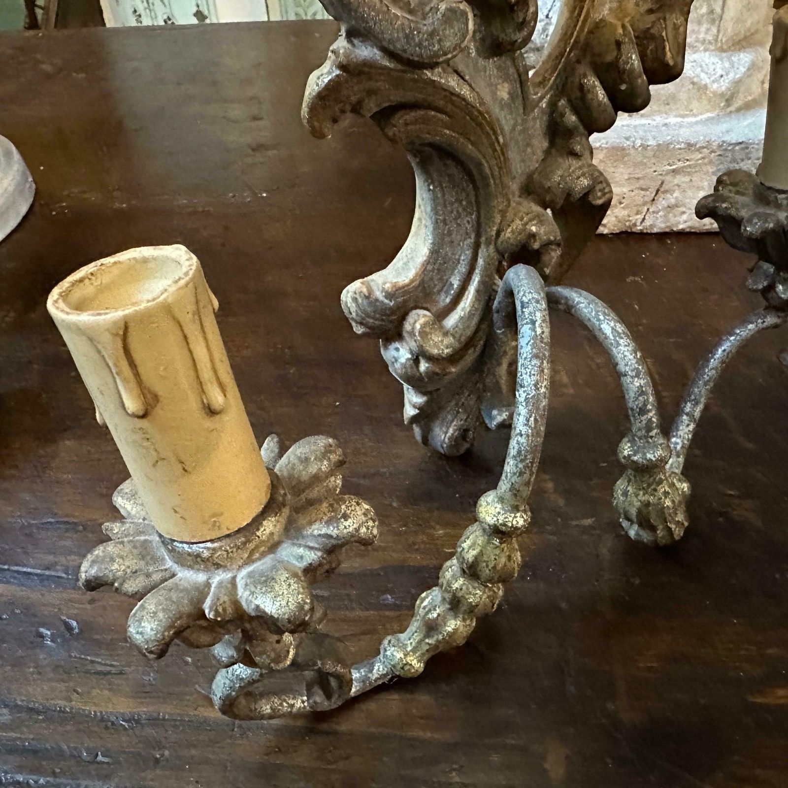 1900s Baroque Hand Carved Lacquered Wood And Iron Italian Wall Sconces photo vintage