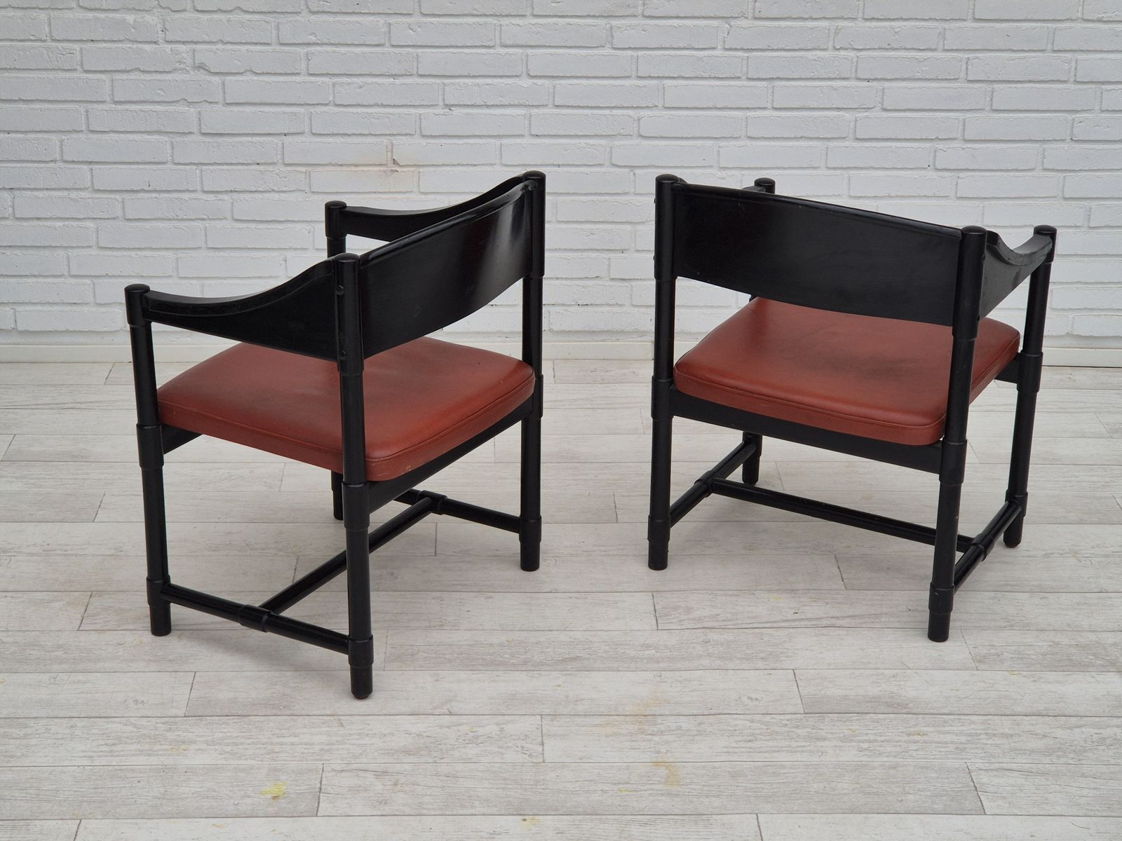 1970s, Set Of 2 Finnish Armchairs By Lepokalusto, Original Condition, Birch Wood, Leather. photo Furniture