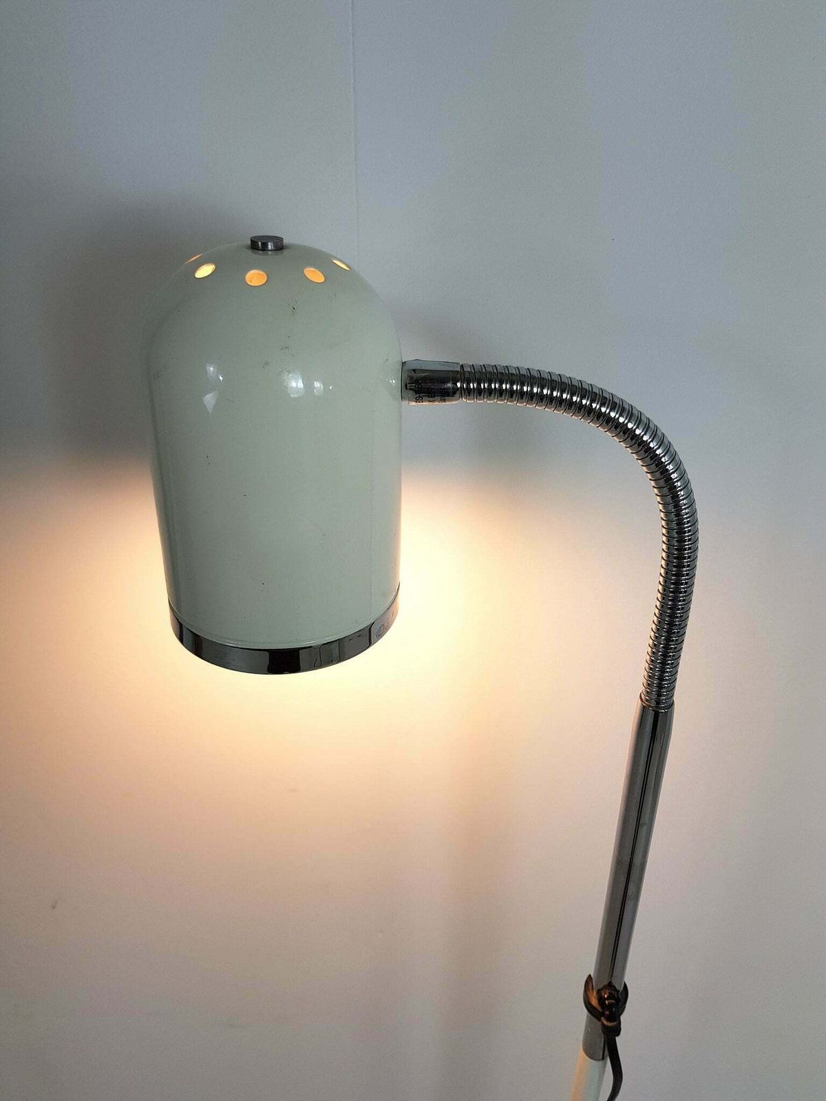 Vintage Floor Light   Retro photo furniture