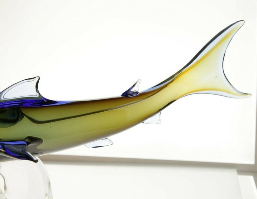 Roberto Camozzo For Wyland, Hunting Shark On A Base, Murano Glass 1990s, Signed photo vintage
