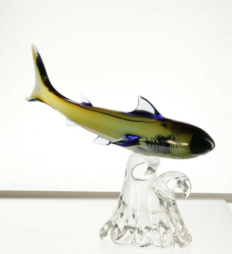 photo vintage Roberto Camozzo For Wyland, Hunting Shark On A Base, Murano Glass 1990s, Signed