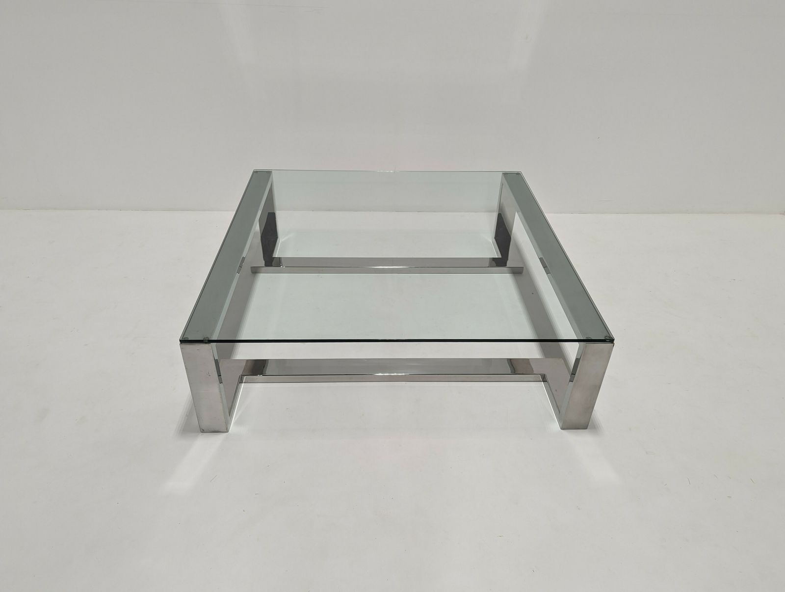 photo furniture Decorus Arissa Chrome Coffee Cocktail Table