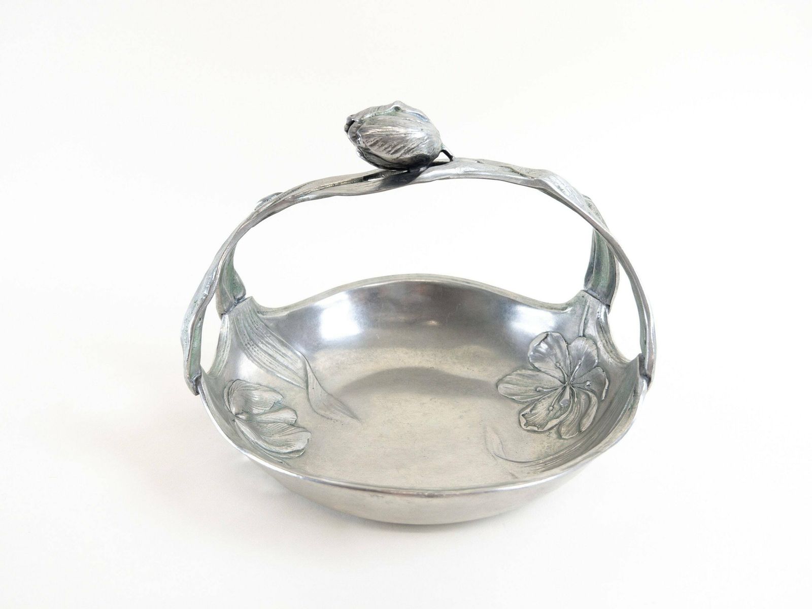 Floral Pewter Basket   Art Nouveau Pewter Centrepiece   Solid Heavy Pewter And Tin photo 171.0