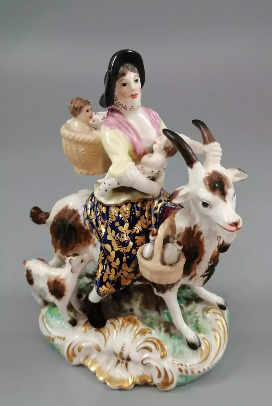 photo vinterior Derby Figurines Of The Welch Tailor And His Wife, C.1820