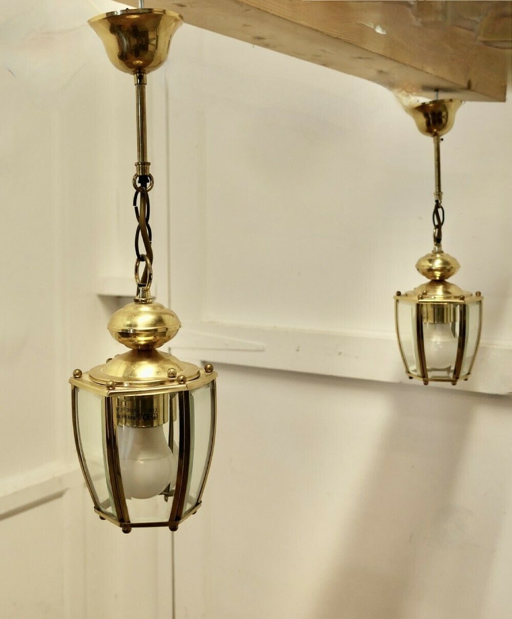 Superb Quality Pair Of Art Deco Style Brass And Glass Lanterns photo vinterior