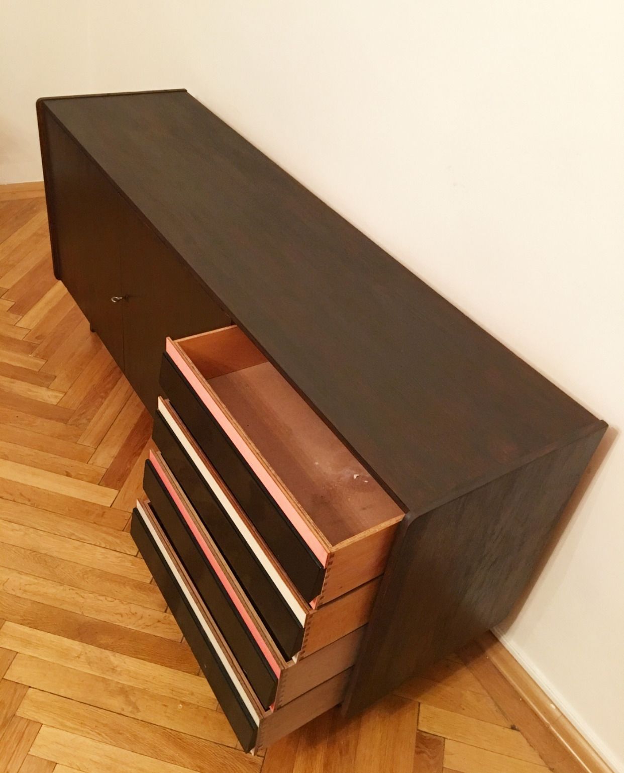 Dresser Jiri Jiroutek For Interier Praha – U 460 Pink&Gray photo buy