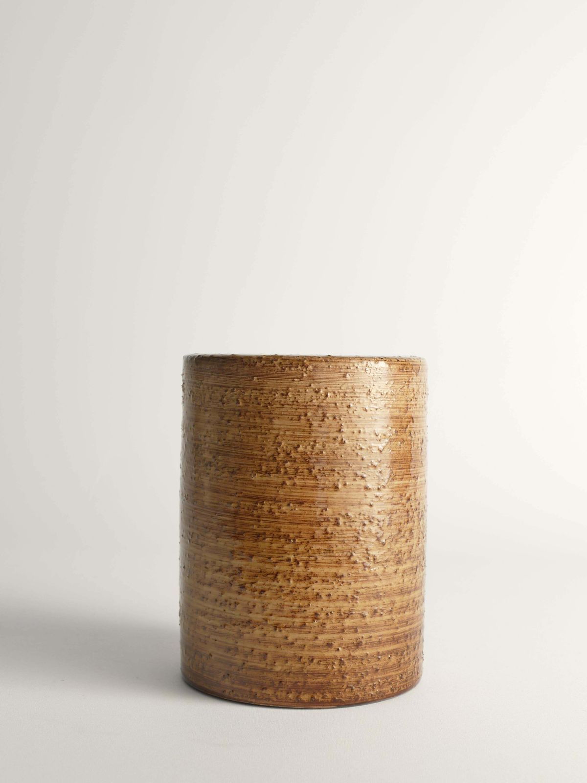 Scandinavian Modern Brown Cylindrical Vase, Jerk Werkmäster, Nittsjö Sweden 1960 photo furniture