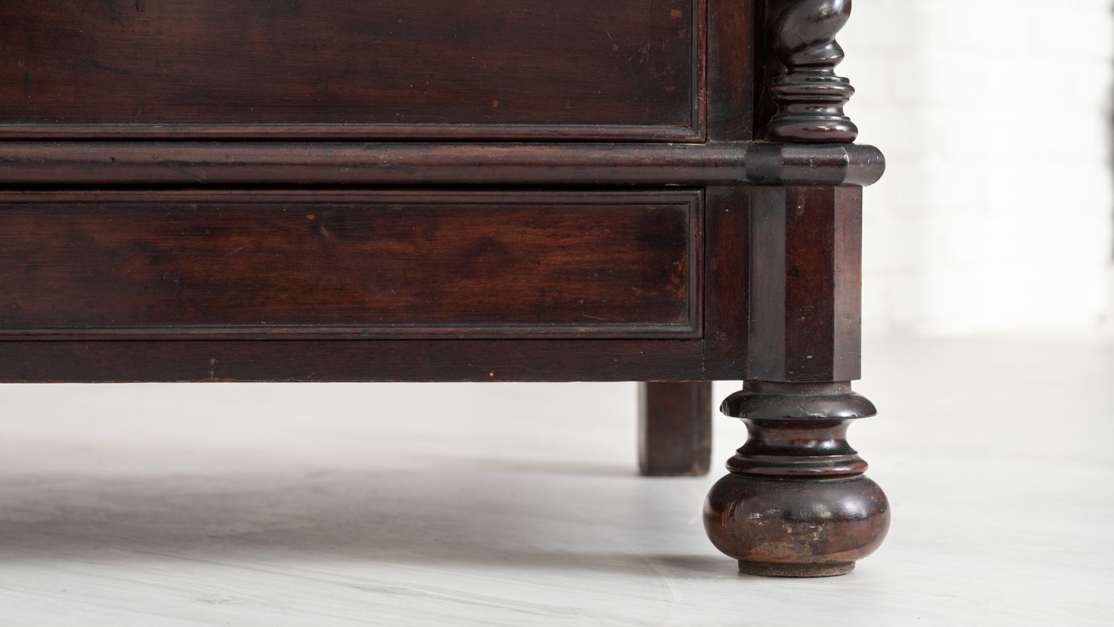 2400.0 19th Century Walnut Chest Of Drawers photo