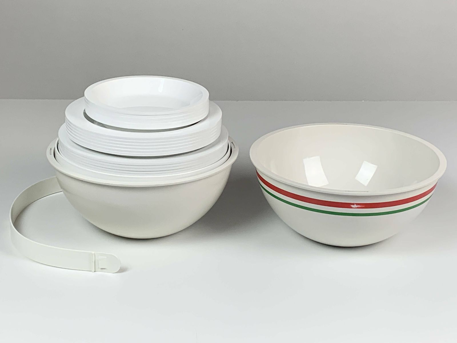 Italian Complete Picnic Set By Carlo Viglino For Guzzini, 1960s photo for sale