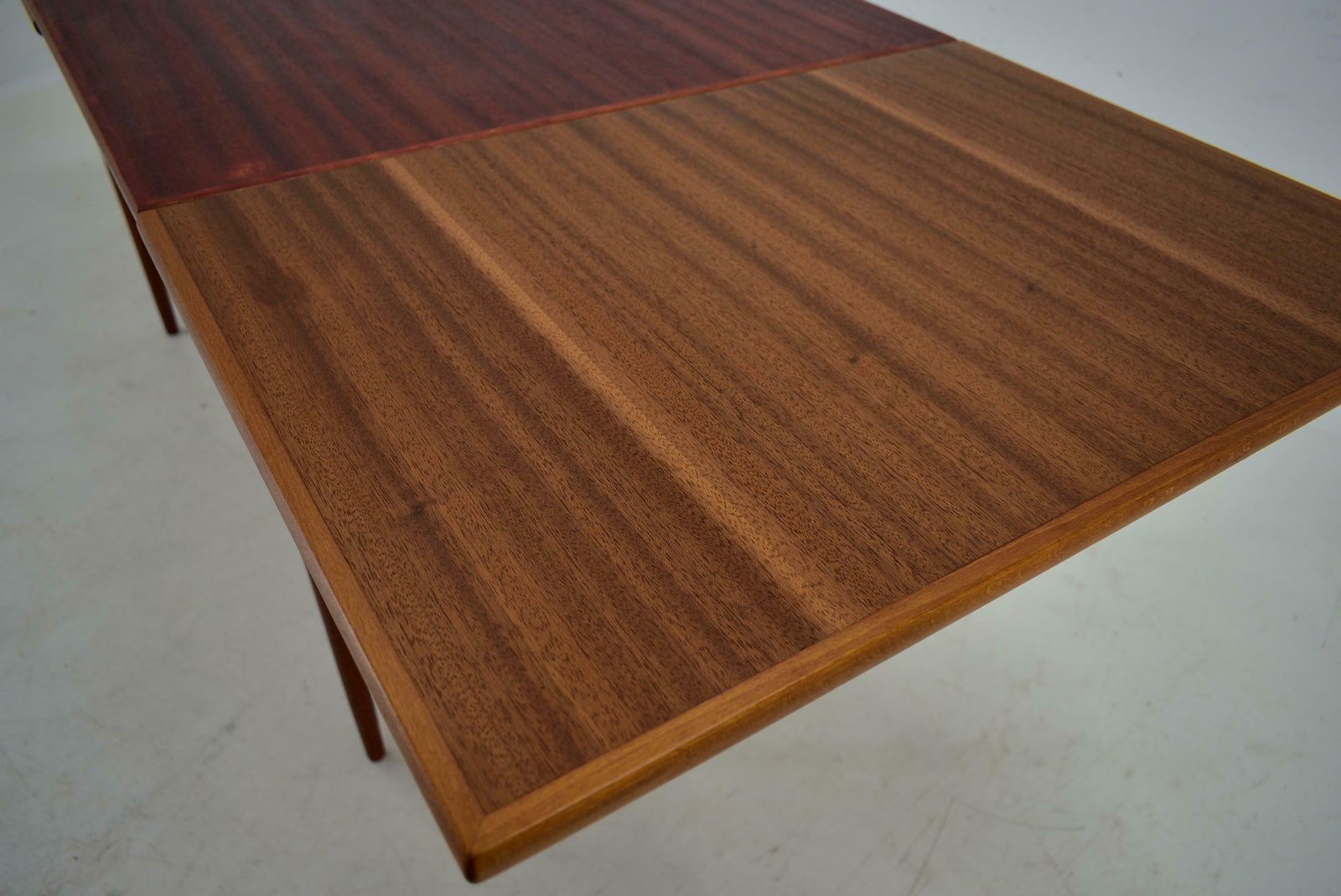 1960s Mahogany Dining Table, Czechoslovakia photo vinterior