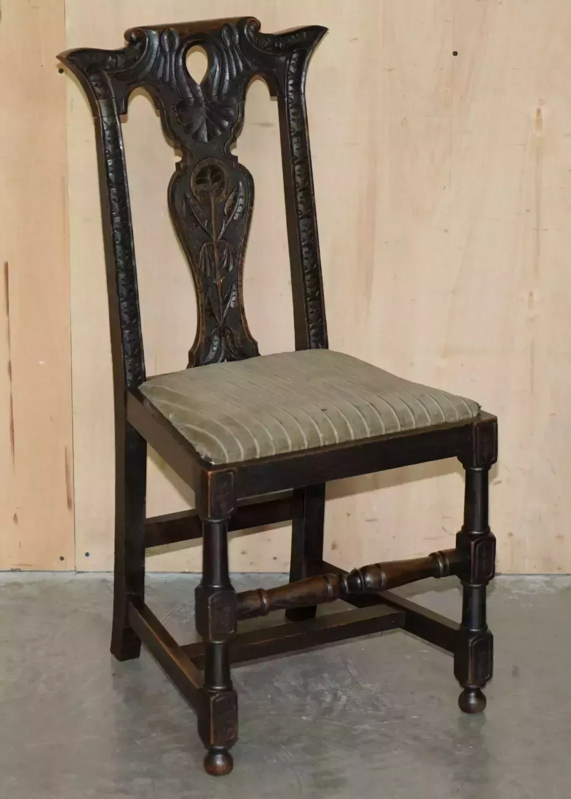 photo buy Stunning Hand Carved Antique Victorian Extending Dining Table & Six Chairs 6