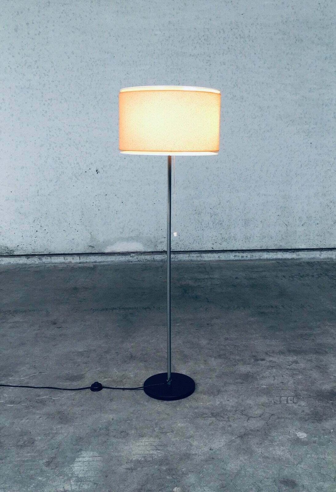 Vloerlamp – Mid Century Modern, Nederlands Design, Ca. Jaren 1960 photo furniture