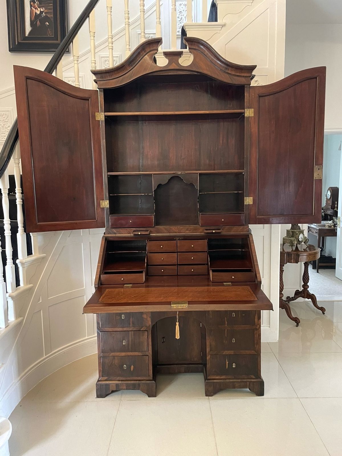 photo furniture Antique 18th Century Rosewood Bureau Bookcase