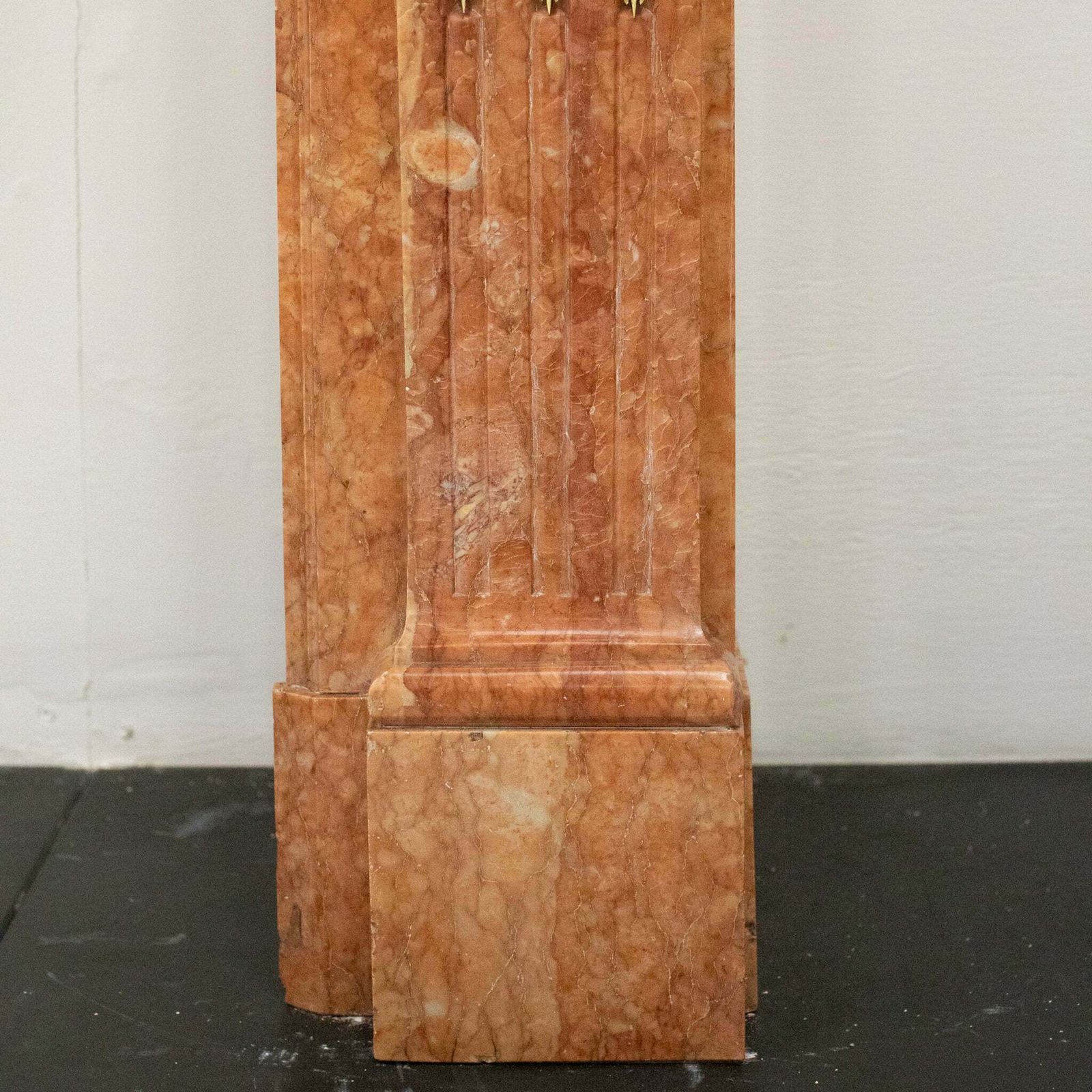 Antique Louis XVI Marble Fireplace Surround photo vinterior