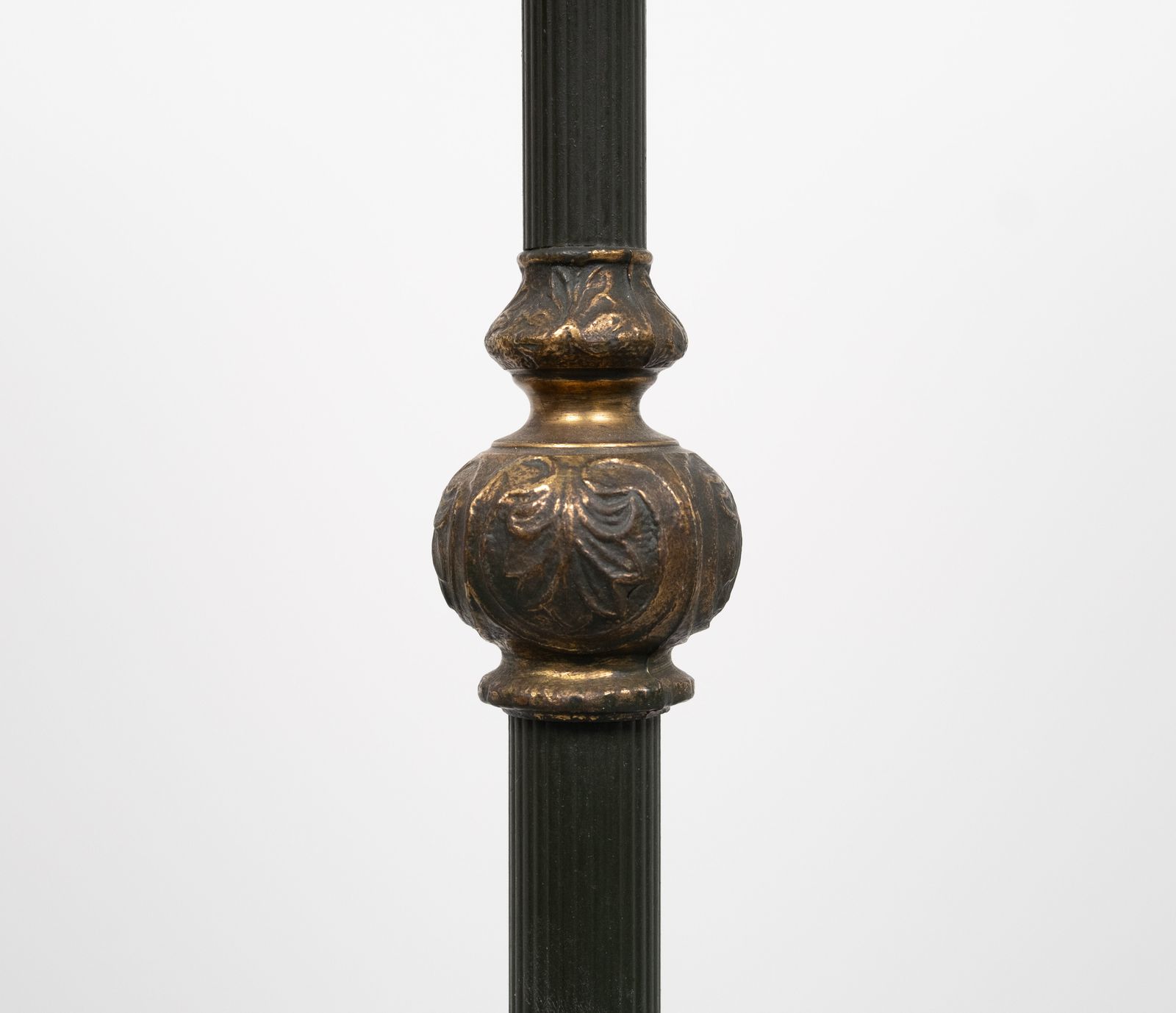 Classic Style Floor Lamp With Shade 1970s France photo 1016.0