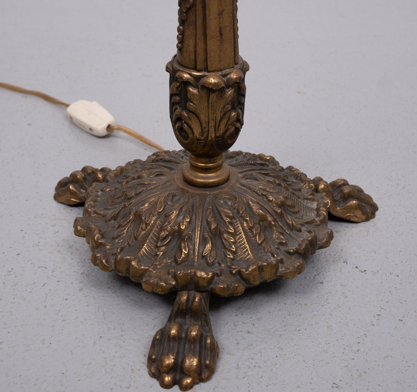 Classic Style Floor Lamp With Shade 1970s France photo vinterior