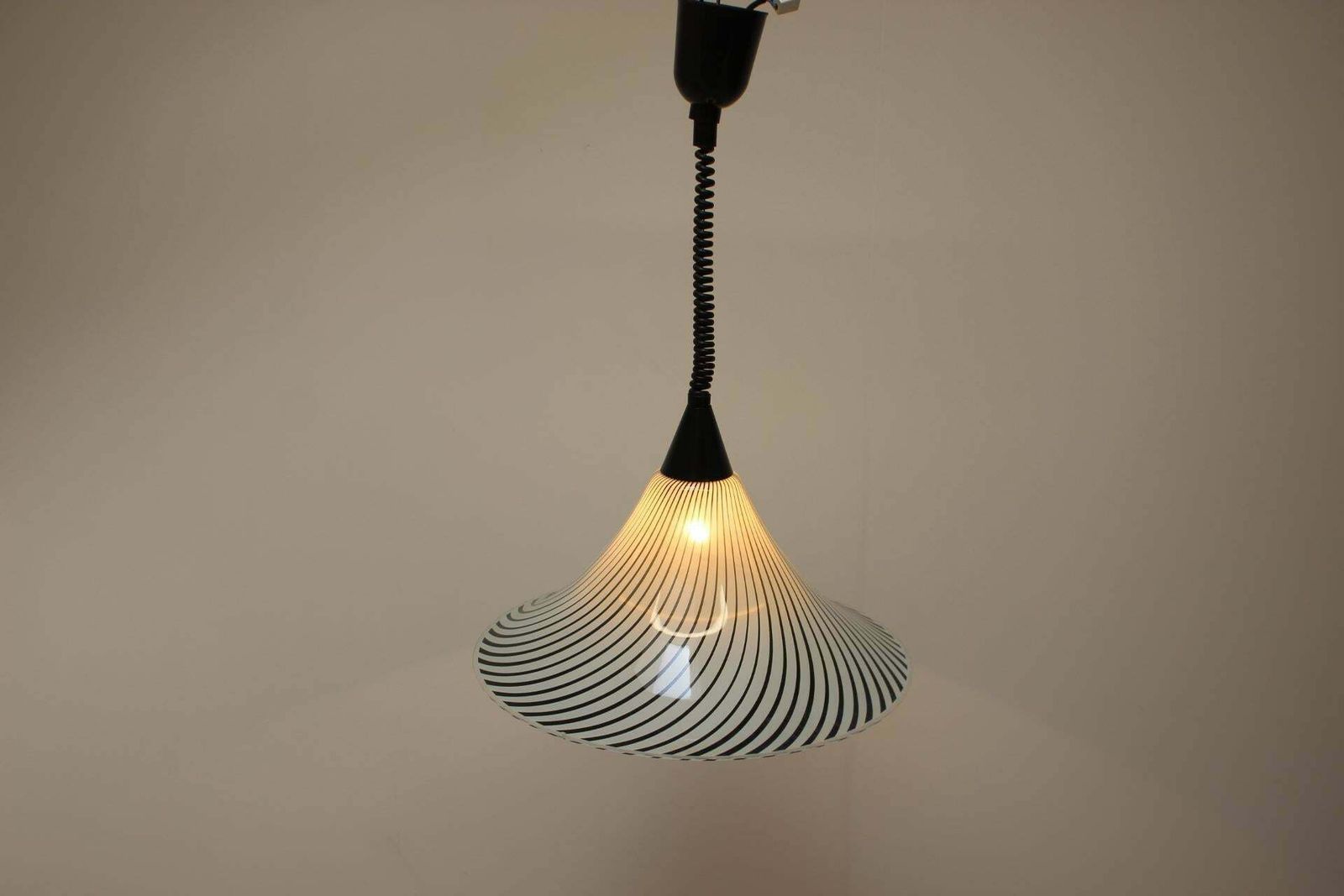 Mid Century Glazen Kroonluchter In De Stijl Van "Trumpet", Tsjecho Slowakije, Jaren 1960 photo vinterior