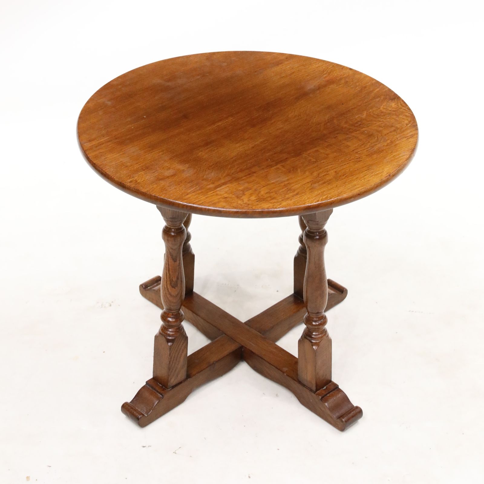 Old Charm Style Round Side Coffee Table Utility Furniture Stamp photo Furniture
