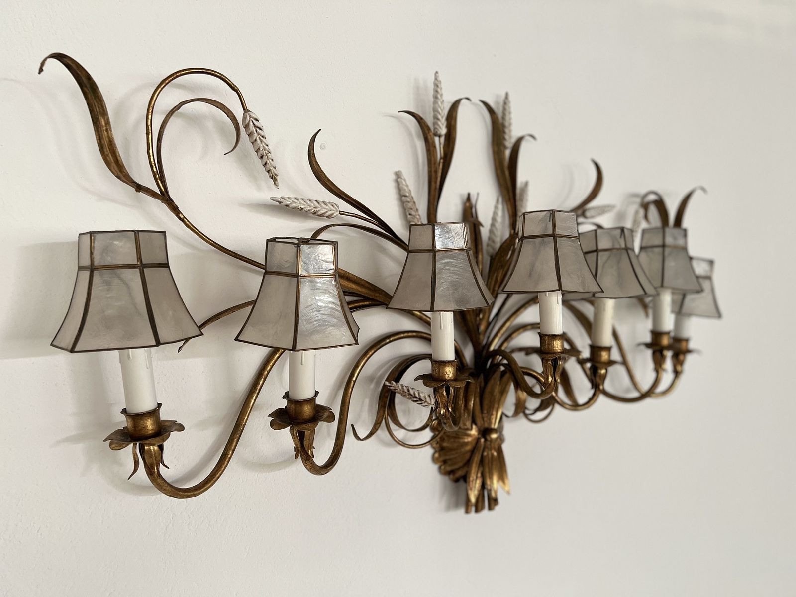 photo vinterior Large Gilt Wall Sconce With Wheat Sheaf And Original Lampshades, 1970s