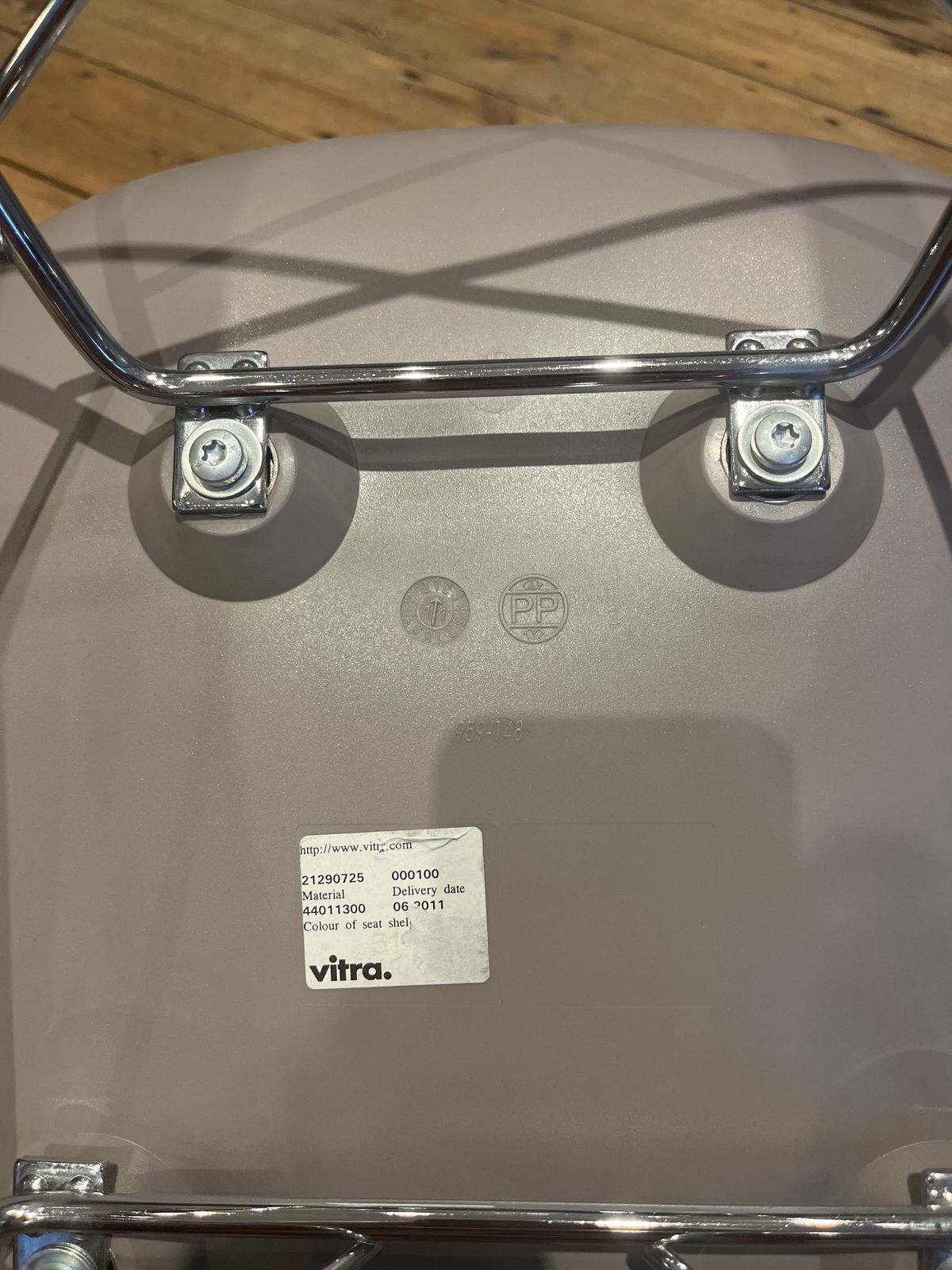 Eames Vitra Rocking Chair Grey 2011 photo vinterior