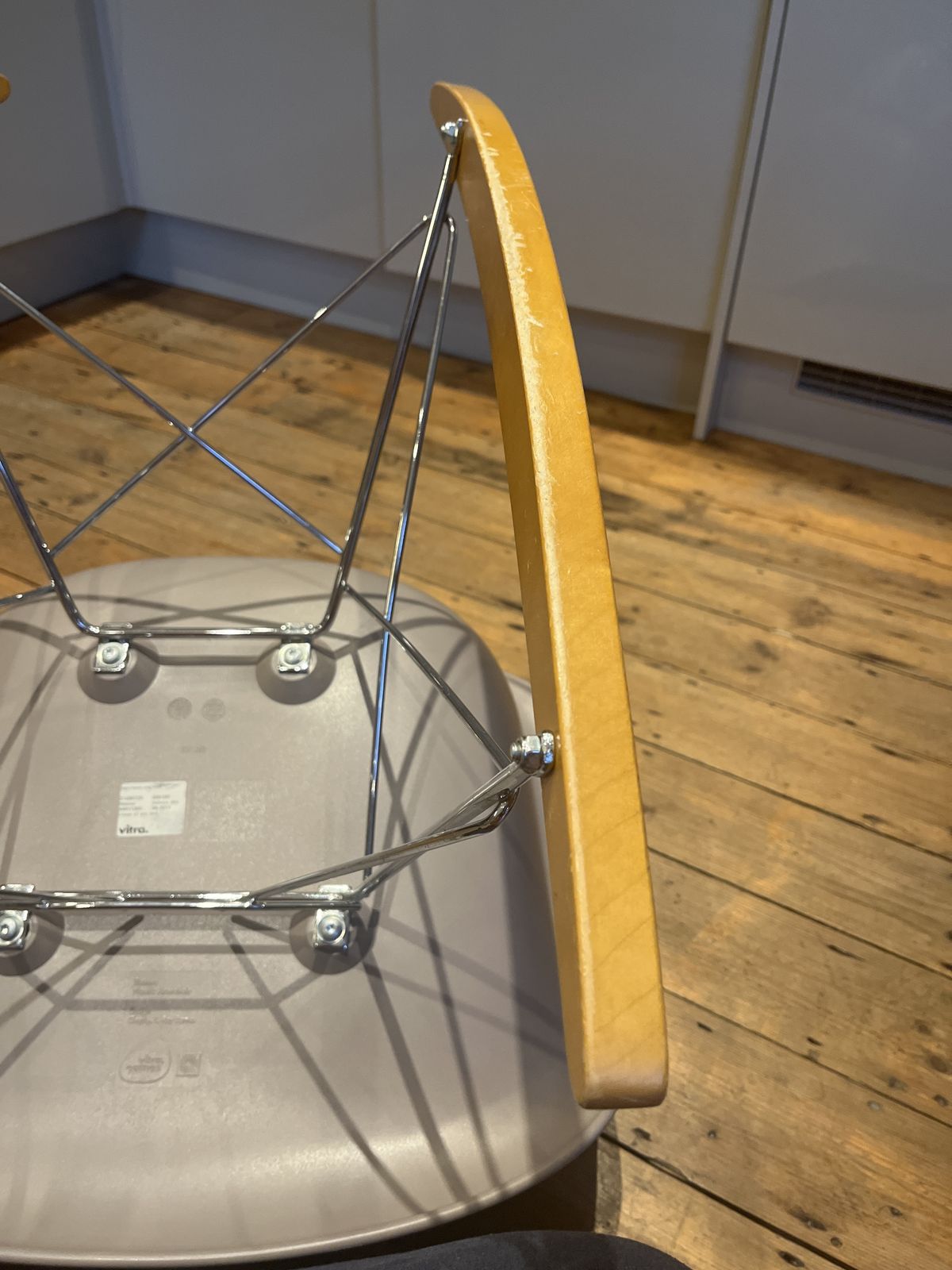 photo furniture Eames Vitra Rocking Chair Grey 2011