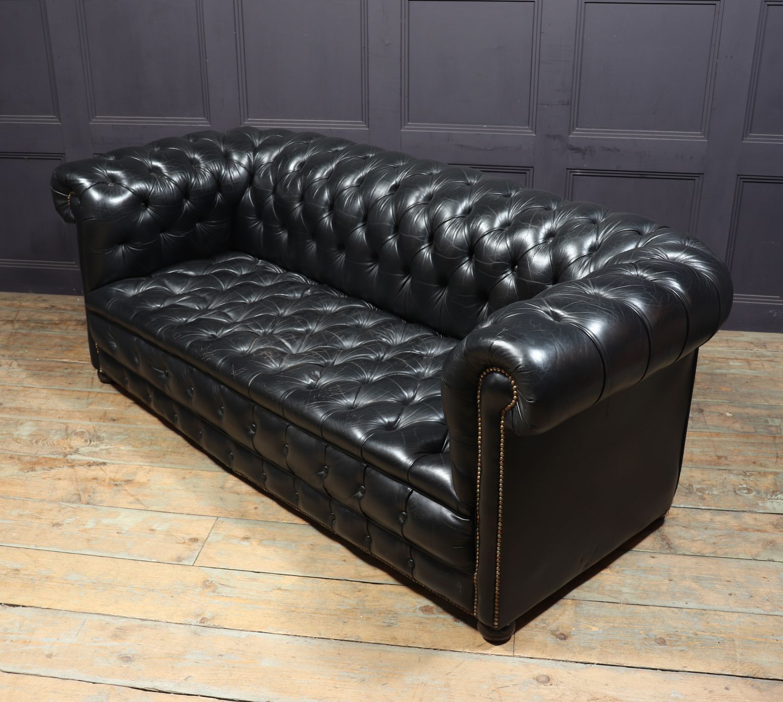Black Leather Buttoned Seat Chesterfield Sofa photo Furniture