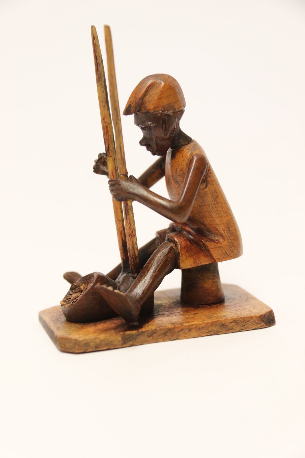 A Group Of 7 Nigerian Hardwood Carved Figures, C 1920 photo vinterior