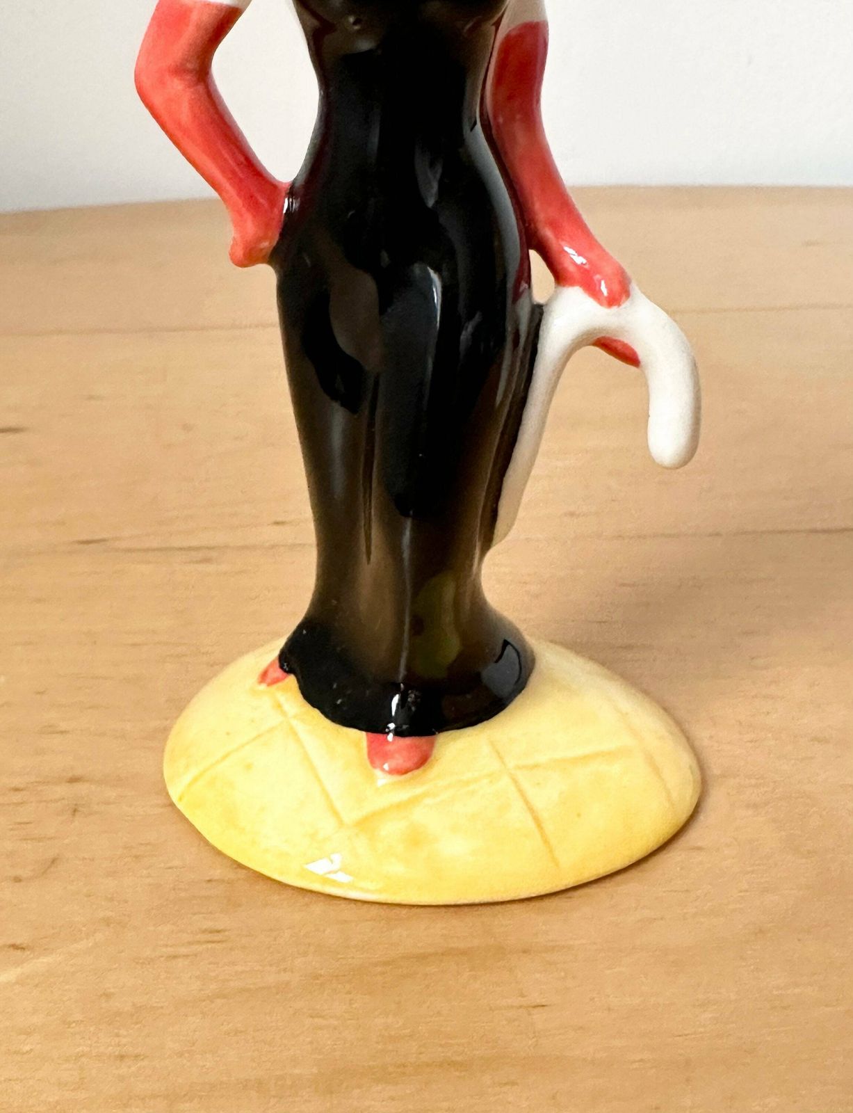 photo furniture Beswick Purrfect Pitch Figurine Cc1 England Cat Singer Cat Chorus Collection