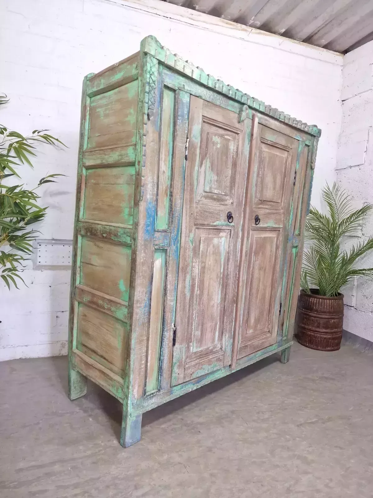 Vintage Rustic Indian Green Wooden Shop Display Bathroom Kitchen Drinks Cabinet photo vinterior