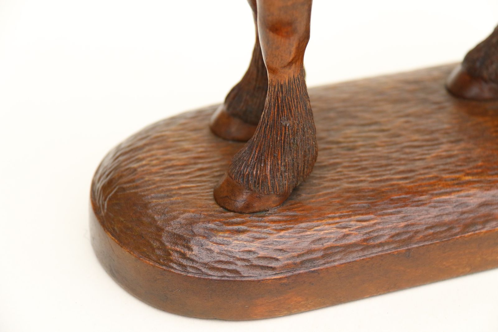 photo vintage An  English Hand Carved Study Of A Belgian Draught Horse Stallion, Circa 1930