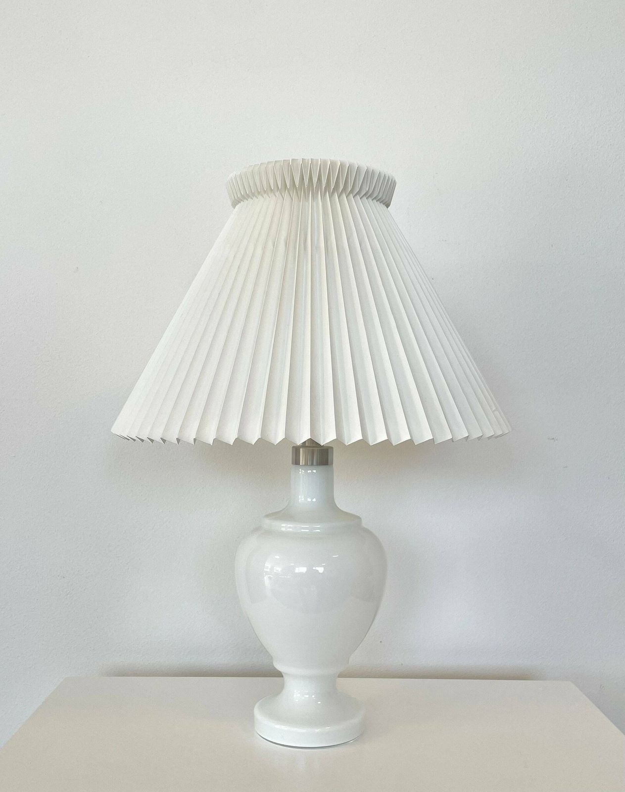 Danish Vintage “Roma” Table Lamp In White Opal Glass With Le Klint Shade   Design By Anne Grete Von Halling Koch For Royal Copenhagen photo 285.0