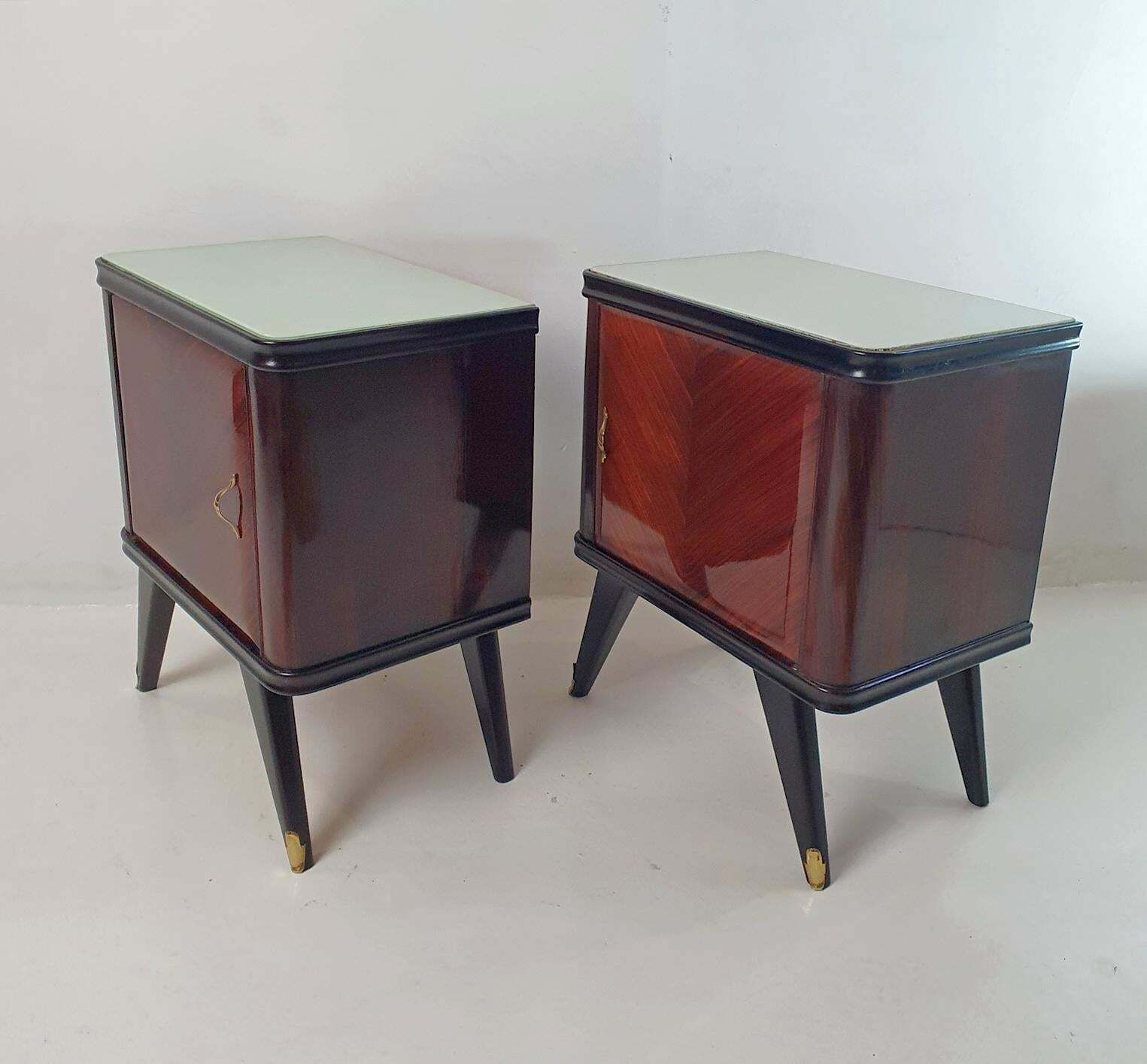 A Pair Of Italian Mid Century Nightstands photo vinterior