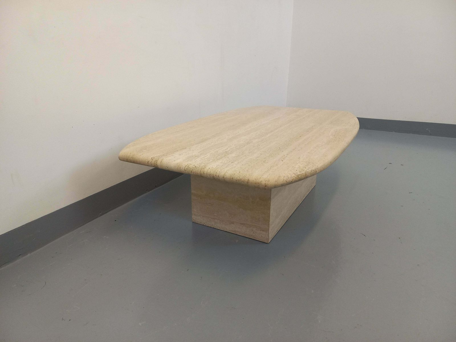 Table basse rectangulaire en travertin 2 photo Mobilier