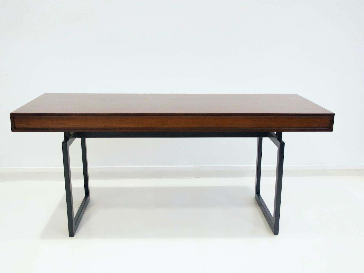 photo vinterior Wooden Writing Desk With Drawers And Black Lacquered Legs