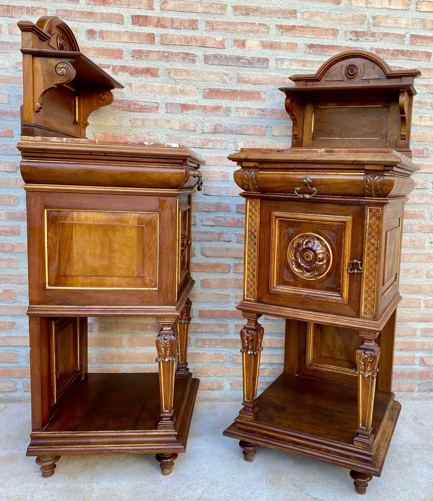 Tables de chevet françaises, plateau en marbre, XIXe siècle, années 1890, lot de 2 - 3 040,21 £ le lot photo vinterior