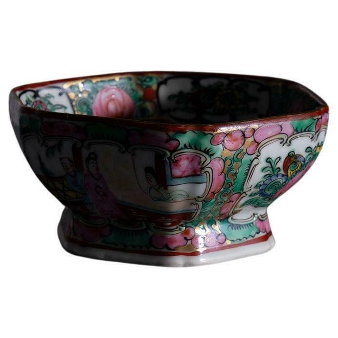 Chinese Porcelain Vase With Floral Decorations