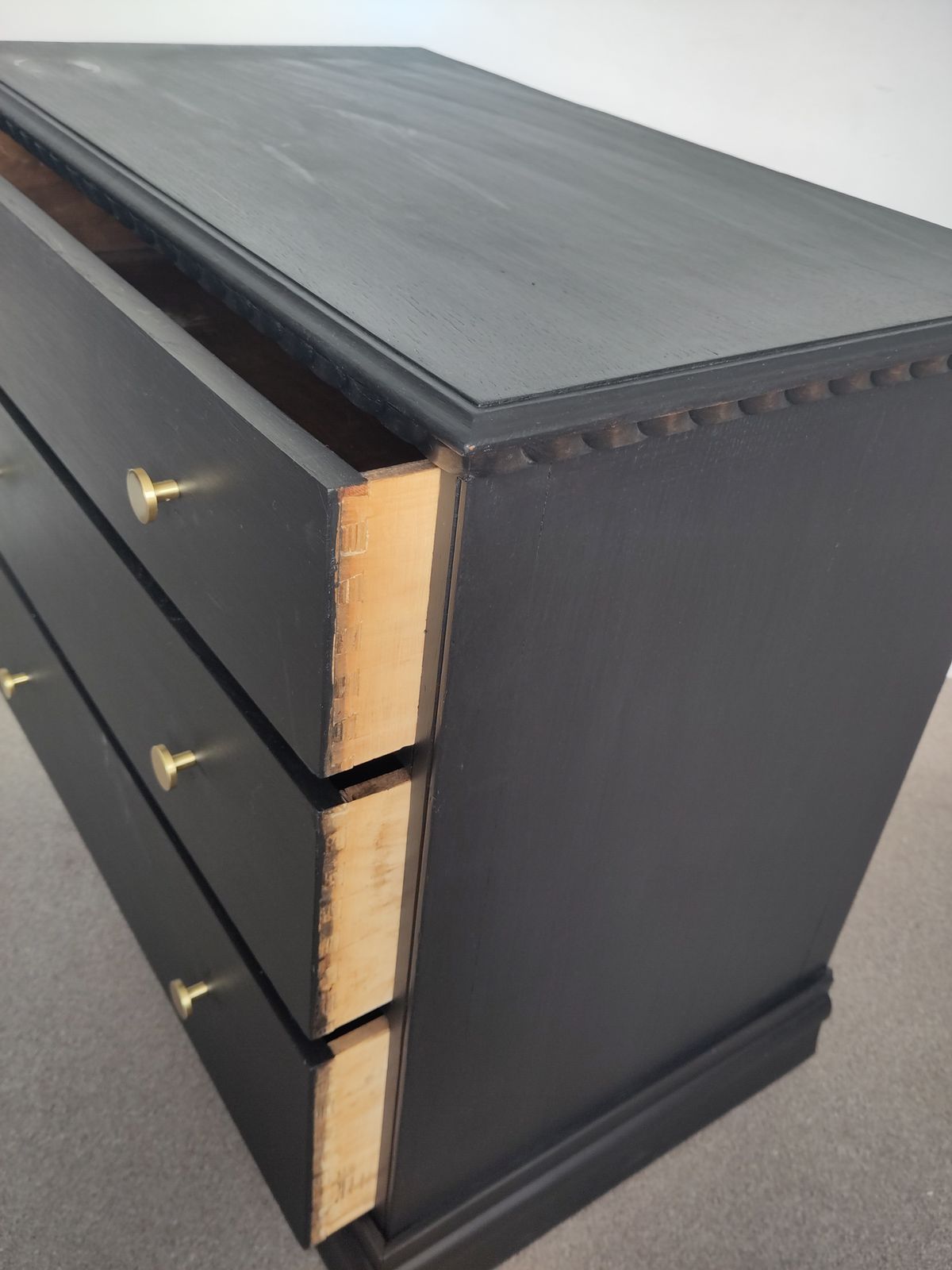 Solid Wooden Painted Chest Of Drawers  3 Drawers photo Furniture