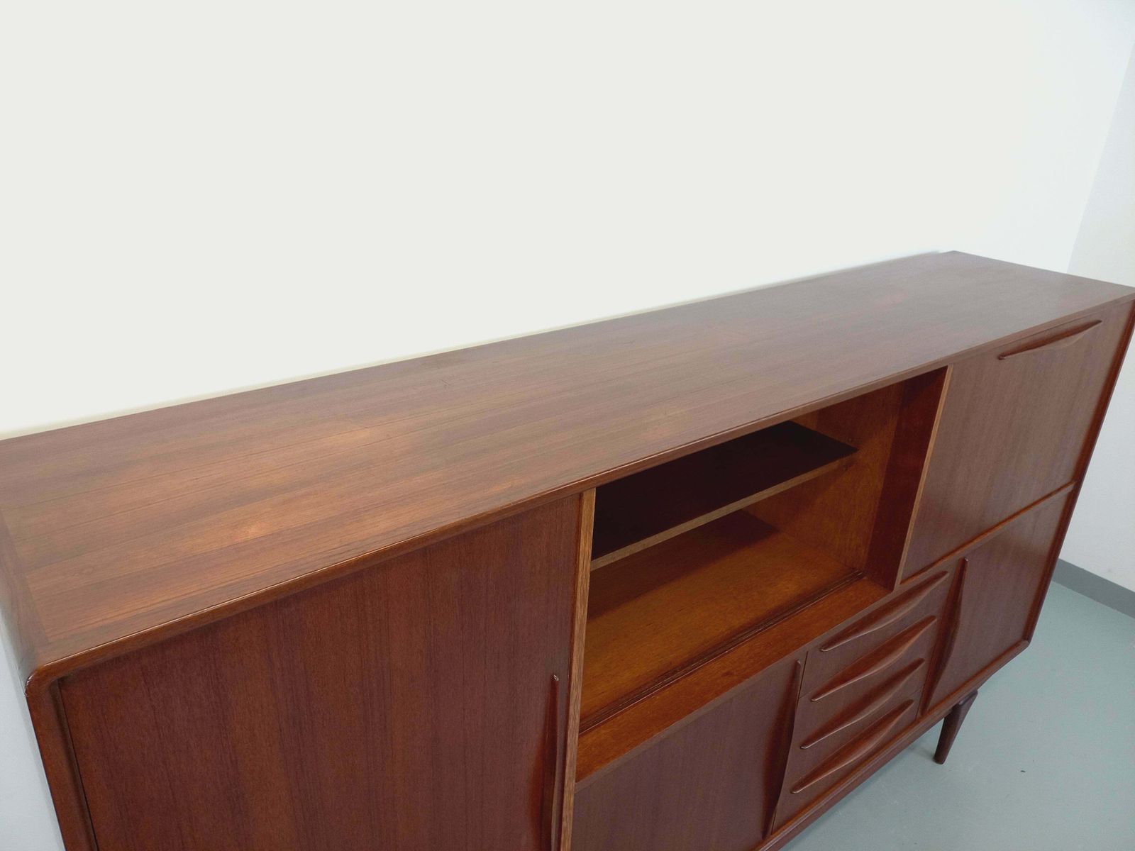 Buffet haut scandinave en teck 2 photo 2217.0