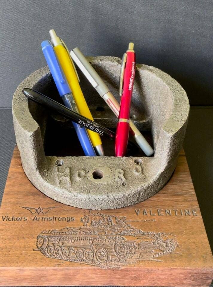 Ww2 Valentine Tank Part Desk Tidy / Mobile Phone Holder photo furniture