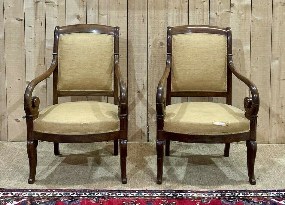 Pair Of Restoration Armchairs In Mahogany From The End Of The 19th Century photo vintage
