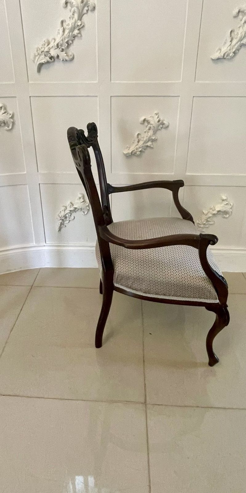 Quality Antique 19th Century Mahogany Carved Elbow Chair photo furniture