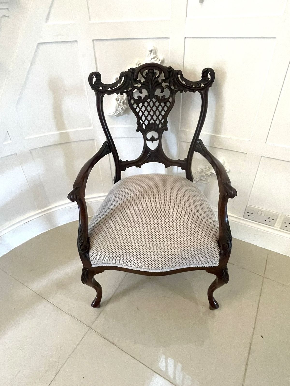 Quality Antique 19th Century Mahogany Carved Elbow Chair