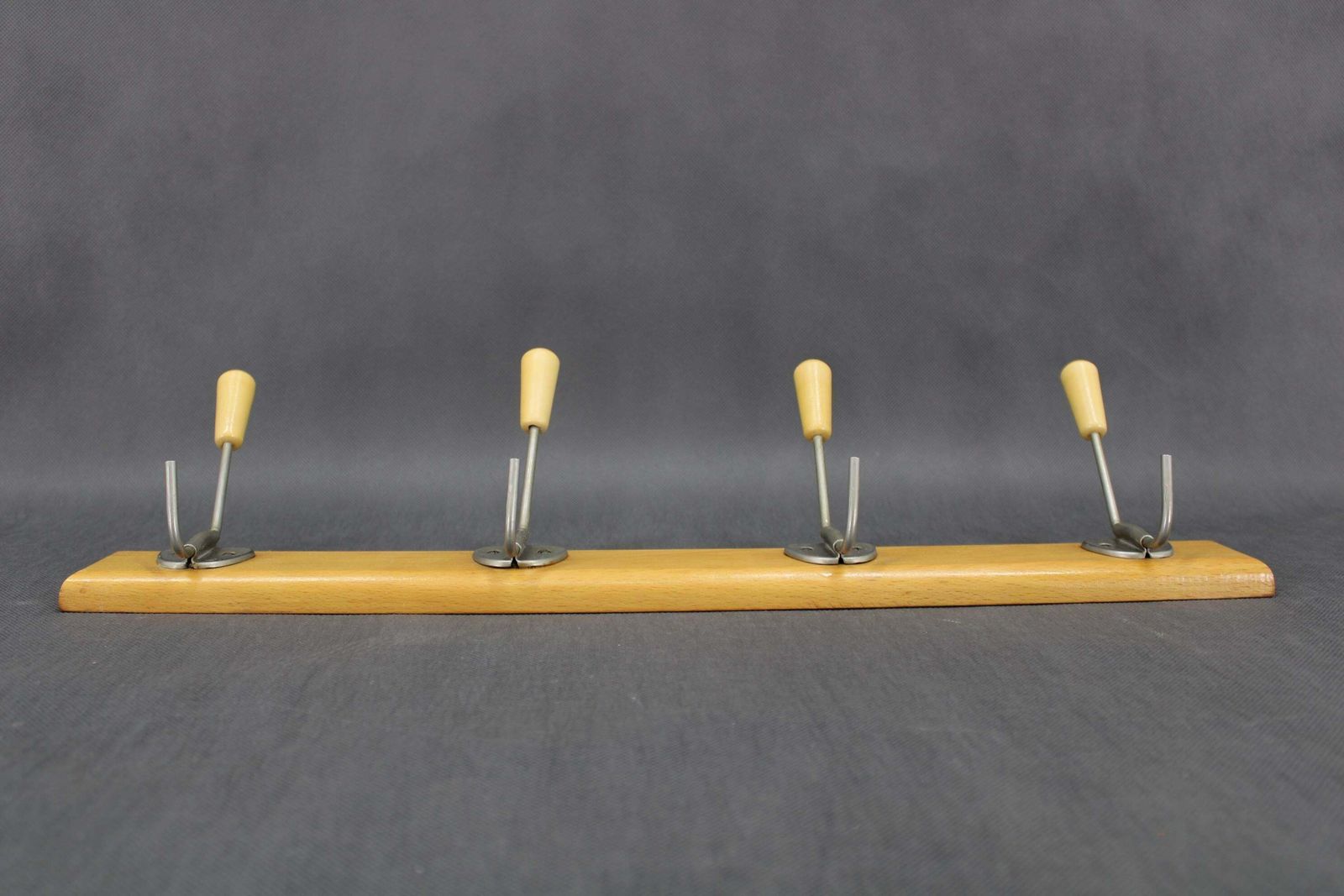 1960s Mid Century Wooden Wall Hanger, Czechoslovakia photo vinterior