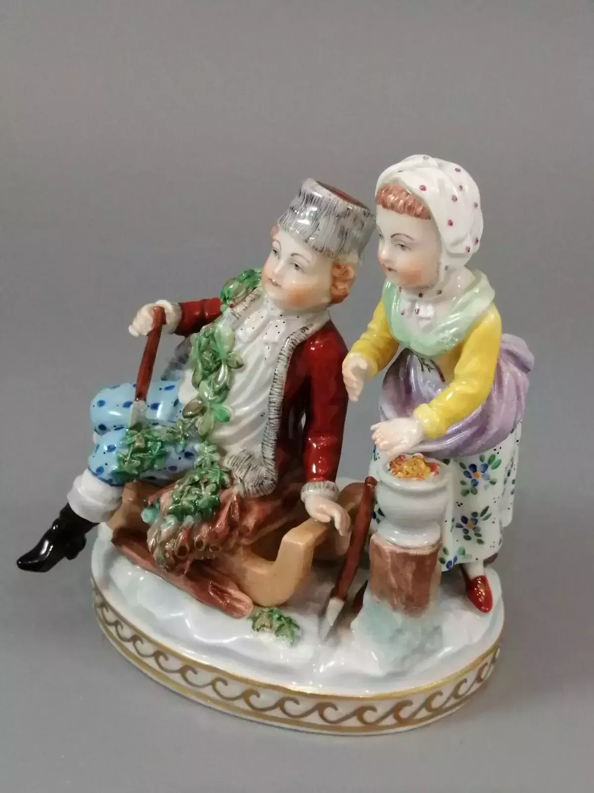 Young Couple Figurine By Carl Thieme ,Potschappel C. 1902 photo furniture