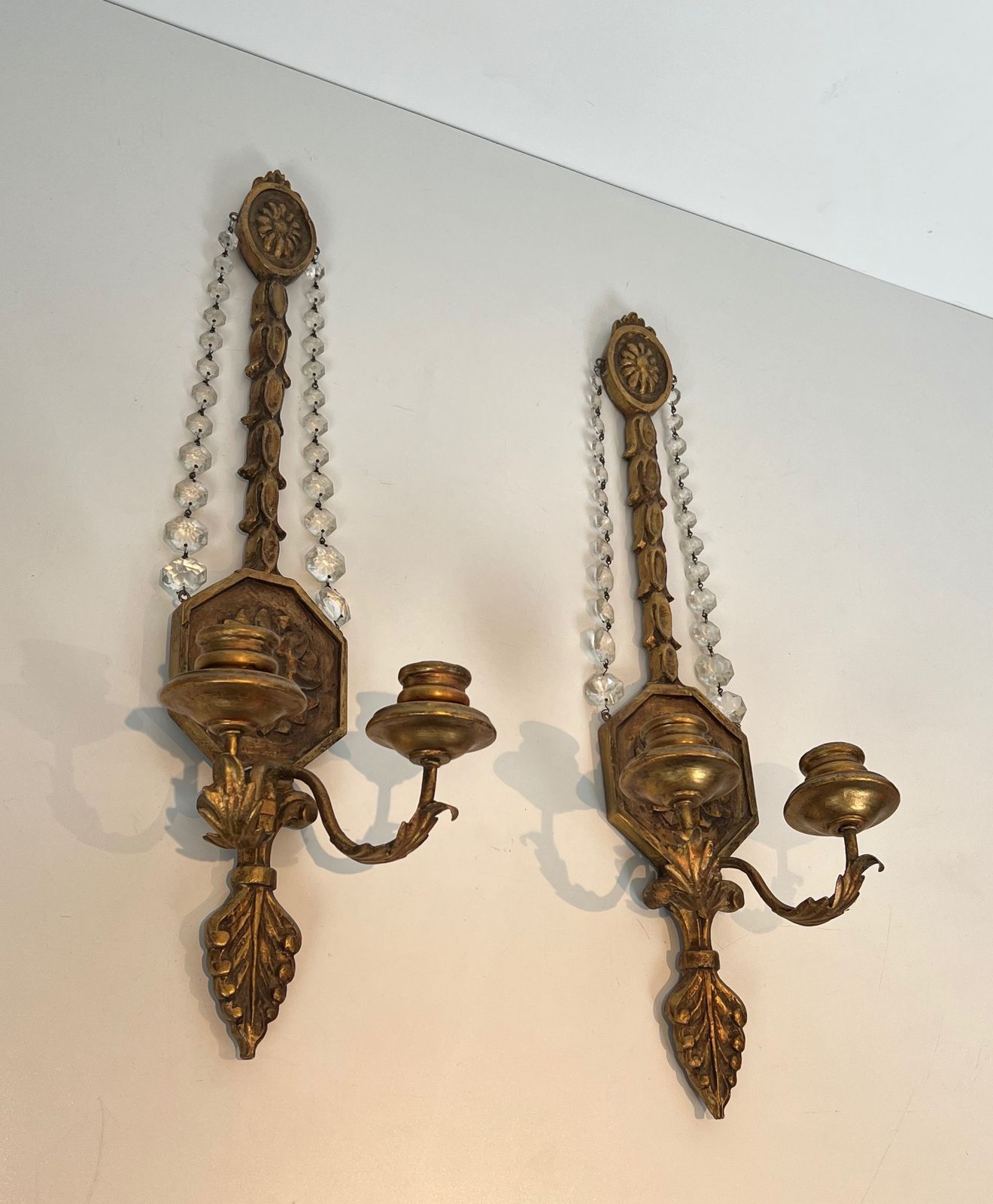 Important Pair Of Gilded Carved Wood Sconces With Crystal Garlands photo for sale