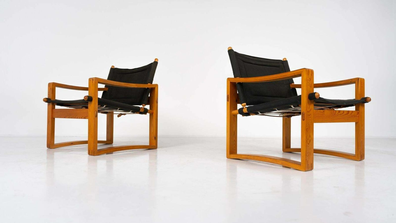 Mid Century Modern Pair Of 'Safari' Armchairs By Børge Jensen For Bernstorffsmin photo furniture