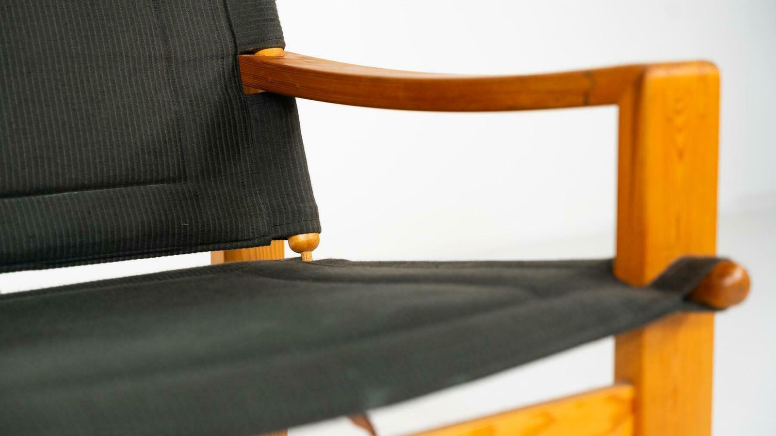 photo furniture Mid Century Modern Pair Of 'Safari' Armchairs By Børge Jensen For Bernstorffsmin