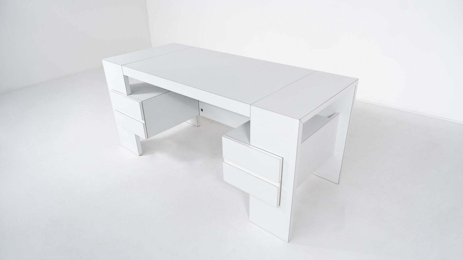 Mid Century Modern Desk By Wim Wilson For Castelijn, 1960s photo vinterior
