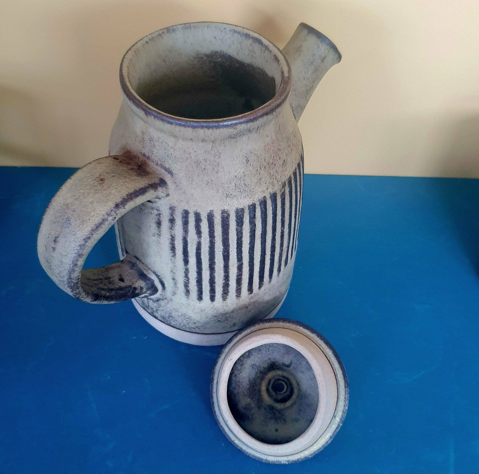 Vintage Tremar Pottery Teapot And 6 Mugs, Cornish Ceramics, 1970s photo vinterior